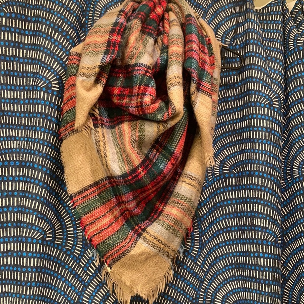 Classic plaid blanket scarf